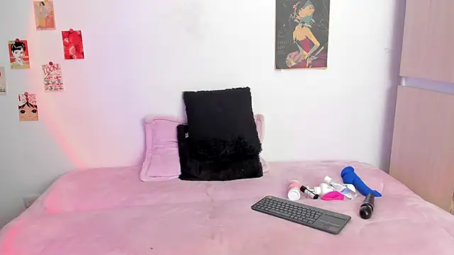 Snapshot of AlyRoses chatting on February 11, 2025, 10:07 pm AlyRoses online show from February 11, 2025, 10:07 pm