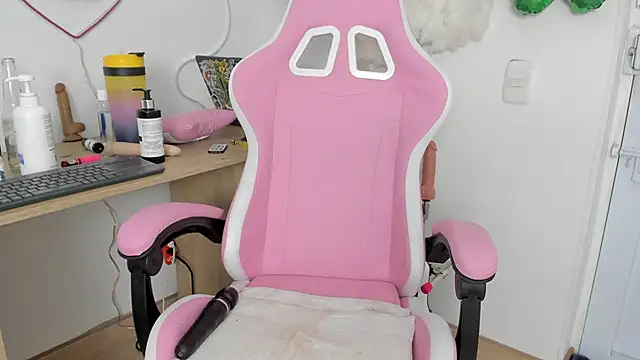 Snapshot of AlyRoses chatting on March 16, 2025, 6:09 am AlyRoses online show from March 16, 2025, 6:09 am