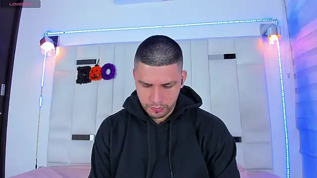 Snapshot of Jacoob19_ chatting on October 19, 2025, 3:40 am Jacoob19 online show from October 19, 2025, 3:40 am