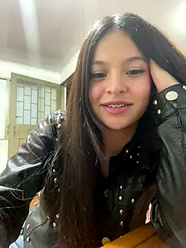 LucyEvans  online show from October 20, 2025, 5:41 am