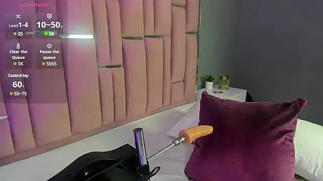 AnaHank  online show from February 8, 2025, 4:36 am