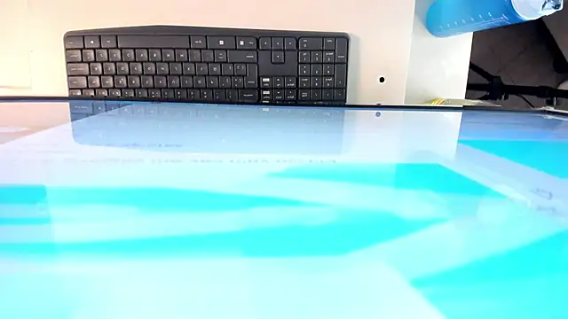 escarleth   online show from January 2, 2025, 1:30 pm