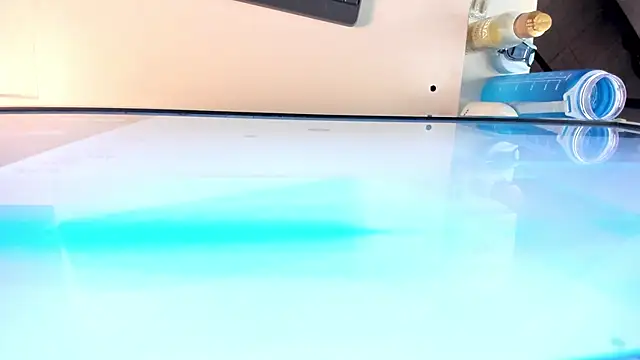 escarleth   online show from January 3, 2025, 12:41 pm