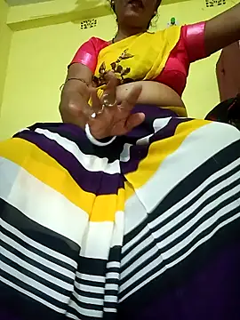 Snapshot of Riyaa_2024 chatting on December 20, 2024, 9:54 am Riyaa 2024 online show from December 20, 2024, 9:54 am