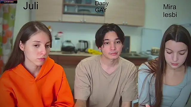 fcjuicy pussy online show from January 19, 2025, 4:25 pm