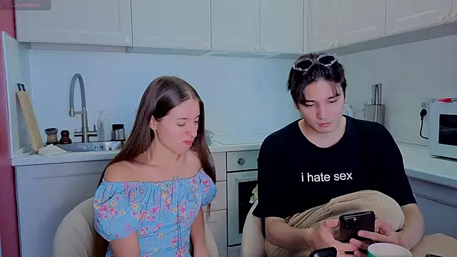 fcjuicy pussy online show from October 3, 2025, 7:49 am