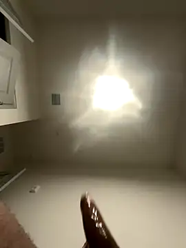 Snapshot of PointingPetrol chatting on October 19, 2025, 11:38 pm PointingPetrol online show from October 19, 2025, 11:38 pm