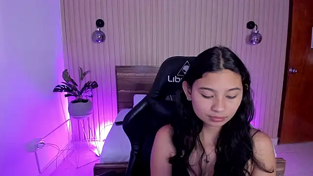 Snapshot of melody_flowers chatting on January 6, 2025, 3:51 pm melody flowers online show from January 6, 2025, 3:51 pm