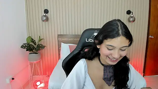 Snapshot of melody_flowers chatting on February 4, 2025, 3:15 pm melody flowers online show from February 4, 2025, 3:15 pm