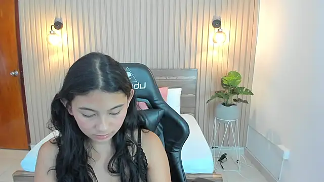 Snapshot of melody_flowers chatting on February 6, 2025, 3:20 pm melody flowers online show from February 6, 2025, 3:20 pm