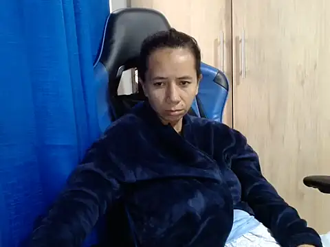 Snapshot of Erotic_latina chatting on October 6, 2025, 11:51 am Erotic latina online show from October 6, 2025, 11:51 am