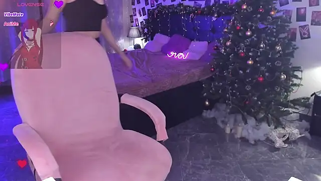 KarambaMoon online show from December 15, 2025, 9:19 pm