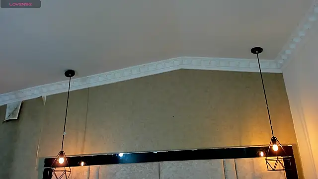 kimCosseyy online show from November 8, 2025, 3:18 am