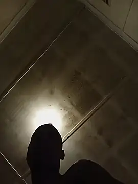 izinjamfee2 online show from February 1, 2026, 12:42 am