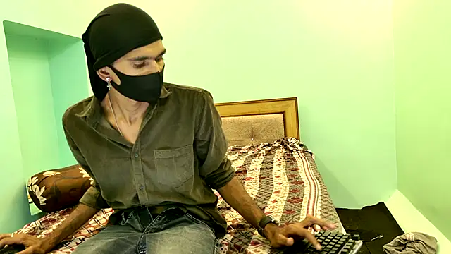 Snapshot of Habibi_big_b chatting on February 22, 2026, 11:53 am Habibi big b online show from February 22, 2026, 11:53 am