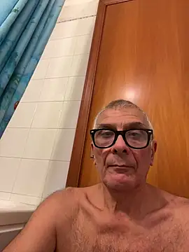 Snapshot of 4n4l1zz4m1 chatting on January 30, 2025, 4:13 pm 4n4l1zz4m1 online show from January 30, 2025, 4:13 pm