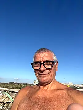 Snapshot of 4n4l1zz4m1 chatting on November 11, 2025, 1:44 pm 4n4l1zz4m1 online show from November 11, 2025, 1:44 pm