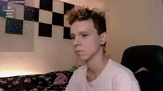 bryamado69 online show from January 23, 2025, 10:22 pm