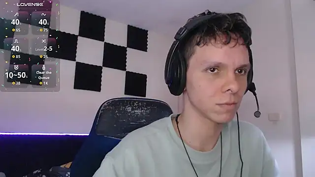 bryamado69 online show from November 16, 2025, 6:35 pm