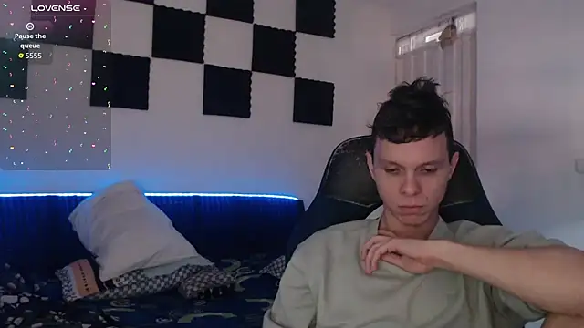 bryamado69 online show from November 19, 2025, 5:24 pm