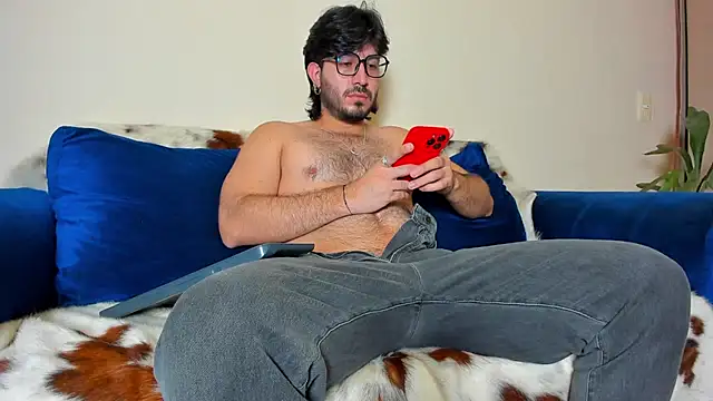 Ackerman Eren  online show from January 27, 2025, 5:58 pm