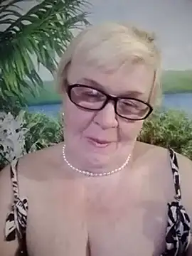 VioletSweet566 online show from January 23, 2025, 4:59 pm