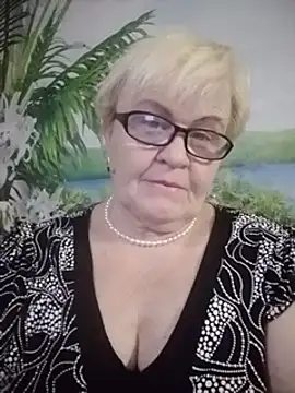 VioletSweet566 online show from January 24, 2025, 1:57 pm