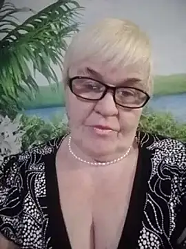 VioletSweet566 online show from February 21, 2025, 3:56 am