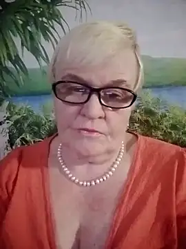 VioletSweet566 online show from March 9, 2025, 8:10 pm