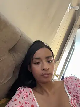 Laura fernandezII online show from March 9, 2026, 7:07 pm