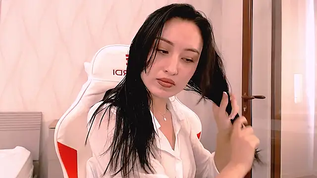 Ann  Cute online show from October 14, 2025, 5:30 am