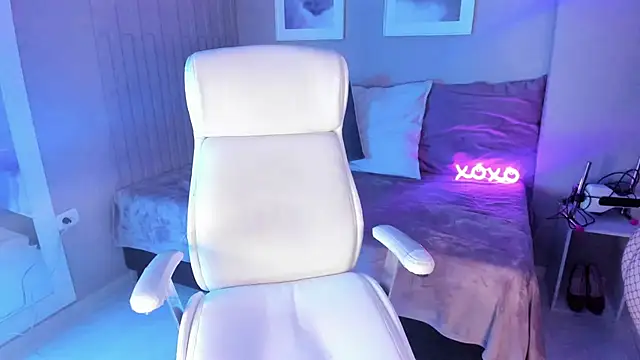 jess ox online show from January 27, 2025, 8:39 pm