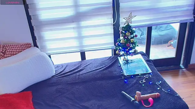 Charlotte11-11 online show from December 11, 2024, 6:52 pm