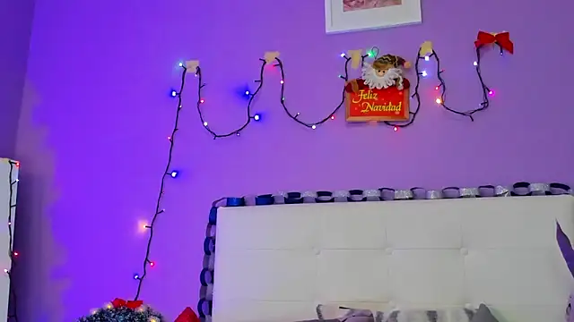 Charlotte11-11 online show from December 5, 2025, 2:47 pm