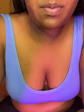Nethmi156 online show from June 4, 2026, 4:51 am