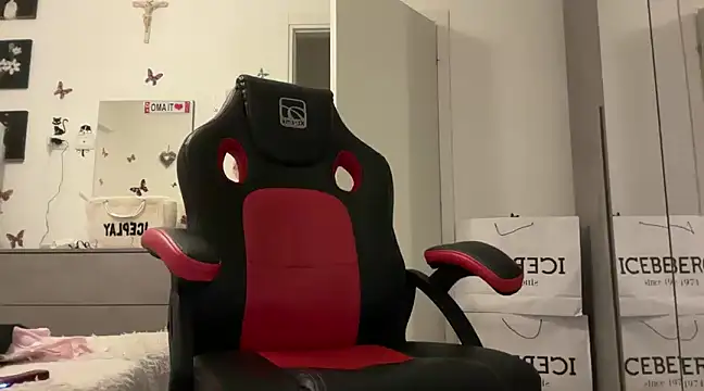 cicciolina online show from January 15, 2025, 8:26 pm