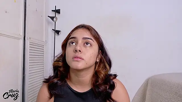 natalia aguirre1 online show from January 18, 2026, 12:09 pm