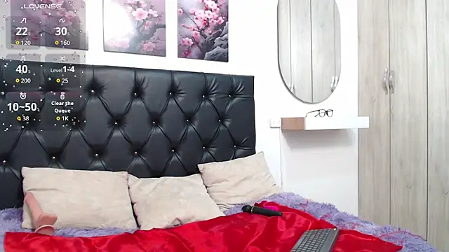 abigail f00x online show from April 23, 2026, 12:40 pm