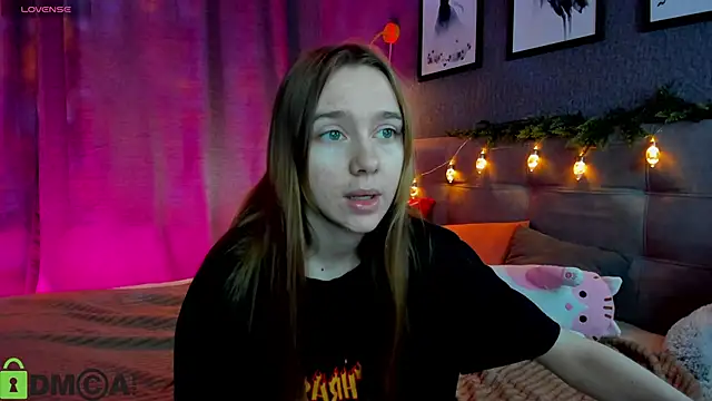 Lesi Moonie01 online show from January 6, 2026, 8:40 am