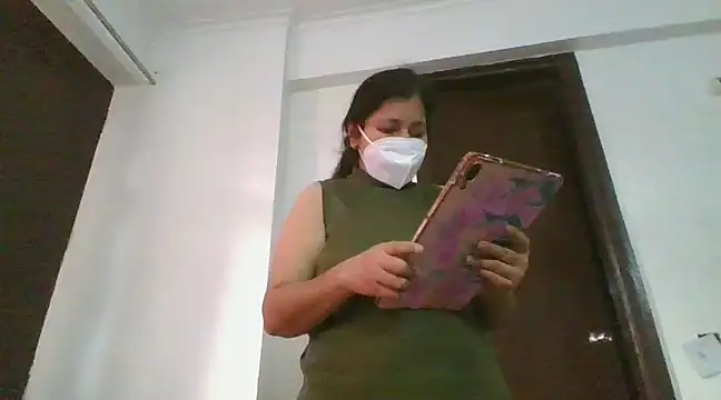 Snapshot of cutiecatty21 chatting on December 4, 2024, 8:45 am cutiecatty21 online show from December 4, 2024, 8:45 am