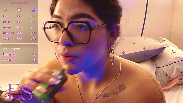 Snapshot of EsmeraldaSantoss chatting on December 30, 2024, 6:42 am EsmeraldaSantoss online show from December 30, 2024, 6:42 am