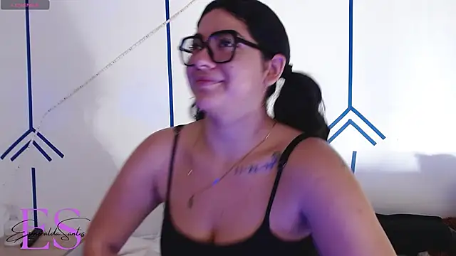 Snapshot of EsmeraldaSantoss chatting on January 7, 2025, 12:41 pm EsmeraldaSantoss online show from January 7, 2025, 12:41 pm