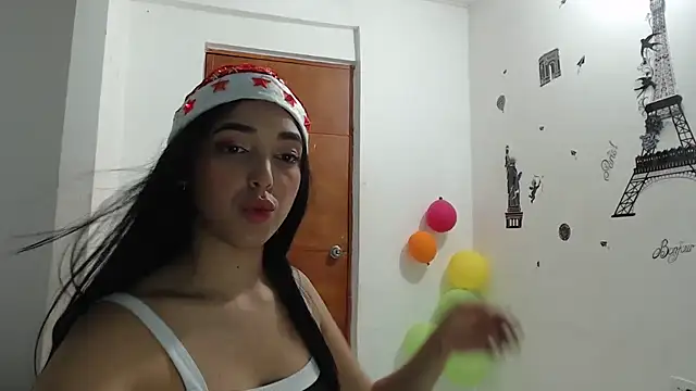 Snapshot of SHARLOTTE_MORGAN chatting on January 1, 2025, 6:47 am SHARLOTTE MORGAN online show from January 1, 2025, 6:47 am