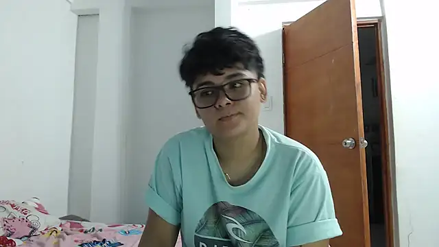 Snapshot of SHARLOTTE_MORGAN chatting on January 3, 2025, 8:54 am SHARLOTTE MORGAN online show from January 3, 2025, 8:54 am