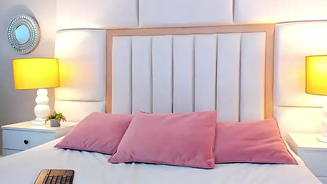 AmbarSantany online show from November 14, 2025, 11:35 pm