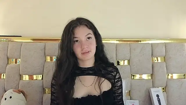 lilimini032 online show from February 14, 2026, 7:54 pm