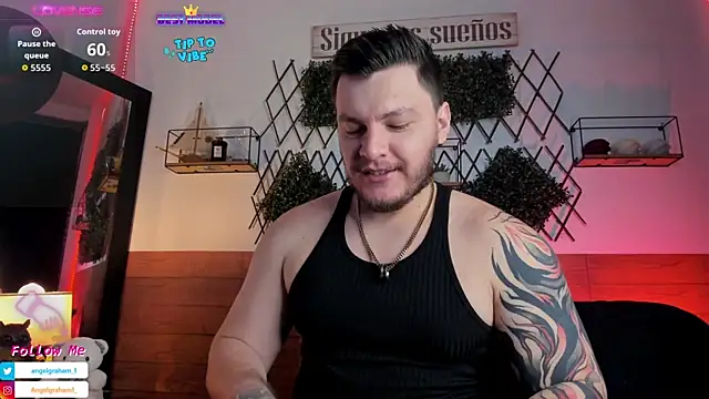 Angelgraham 1 online show from December 2, 2025, 4:35 pm