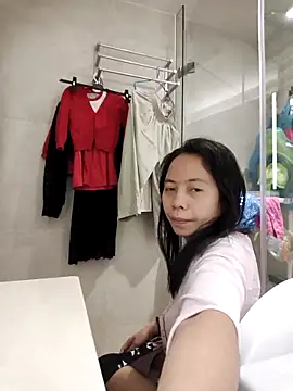 doggiepossession online show from April 1, 2026, 12:00 am