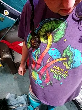 Boo-boo kittyfux online show from October 19, 2025, 9:43 am