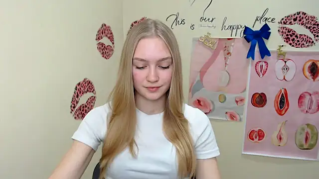 MademoiselleCl online show from December 21, 2024, 1:10 pm